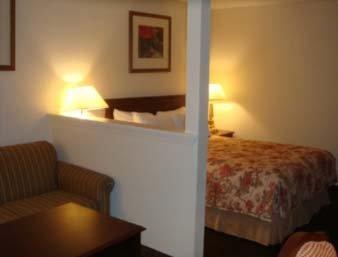 Rodeway Inn Montgomery Buitenkant foto